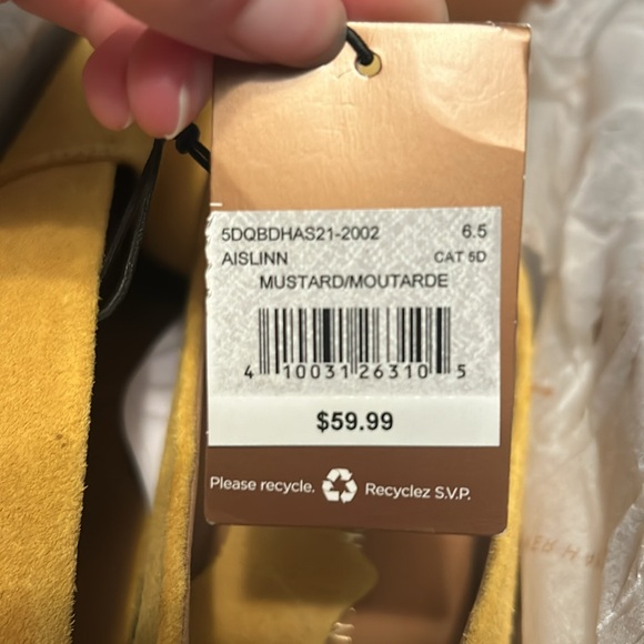 Denver Hayes Aislinn Flats - Picture 3 of 3